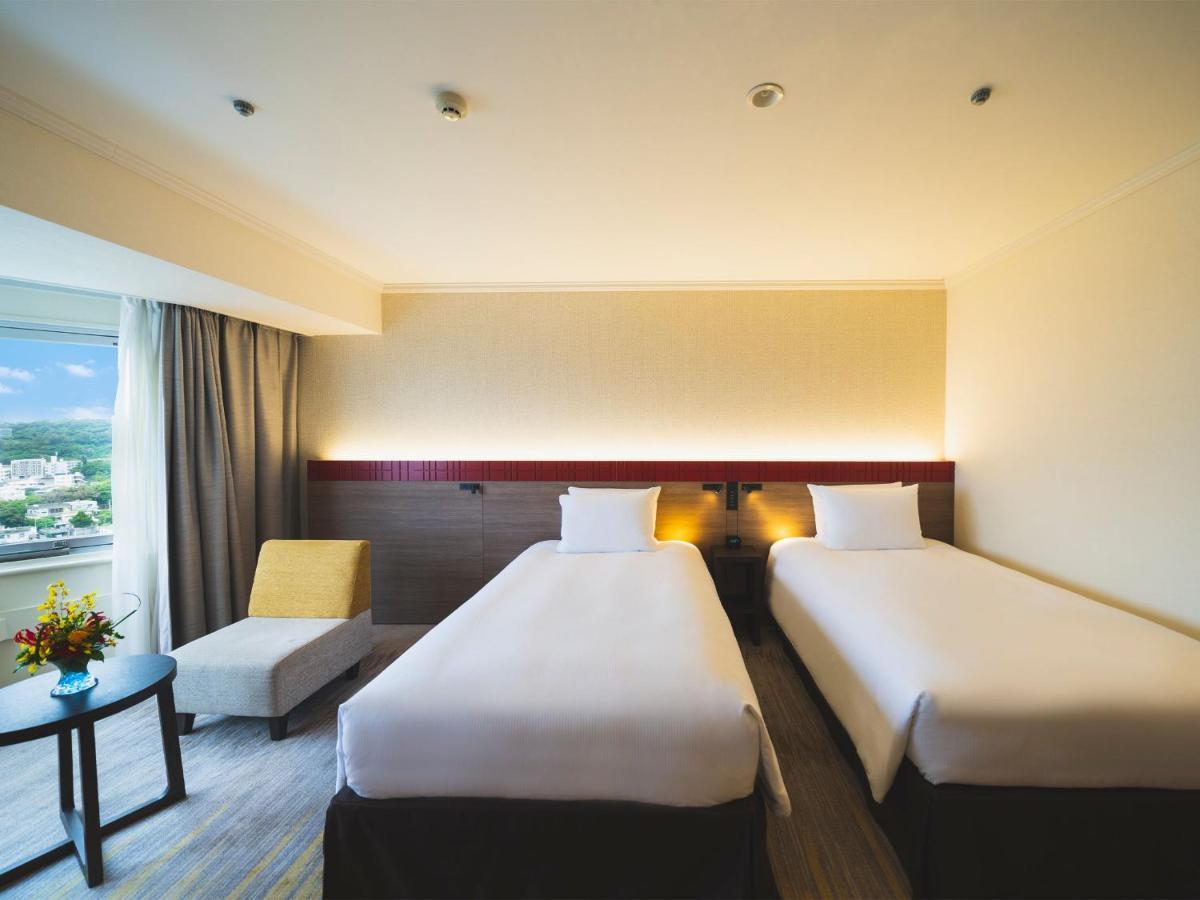 Doubletree By Hilton Naha Shuri Castle Eksteriør billede
